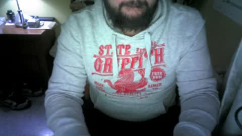 yulius_7 online show from December 7, 12:31 am