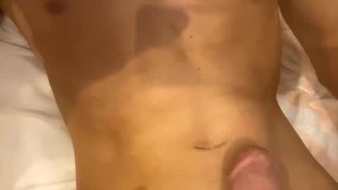 Snapshot of yummydrippin chatting on October 31, 10:46 pm YummyDrippin online show from October 31, 10:46 pm