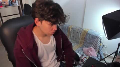 yurii_moody online show from October 26, 7:27 pm