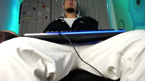 Zac Freelance model online show from December 3, 2:45 am