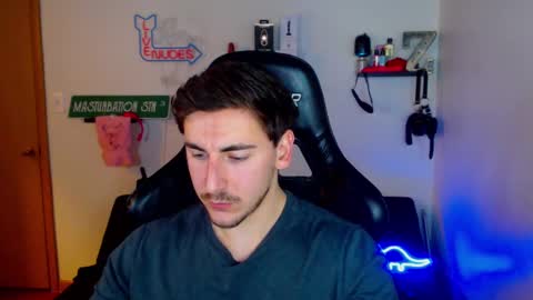 Zach Rhyder online show from January 22, 2:26 am