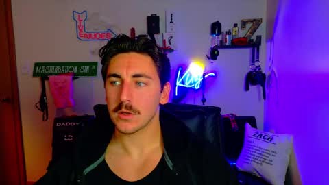 Zach Rhyder online show from November 10, 2:38 am