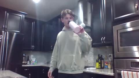 zachschaefer online show from January 15, 12:14 am