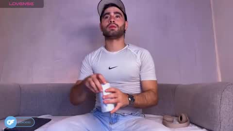 zack_sullivan22 online show from November 21, 11:15 pm