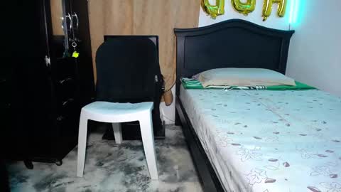 zackdriussyx online show from March 8, 10:07 am