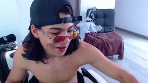 zackss_player online show from October 17, 8:57 pm