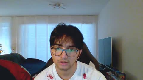 zac online show from December 24, 8:33 am