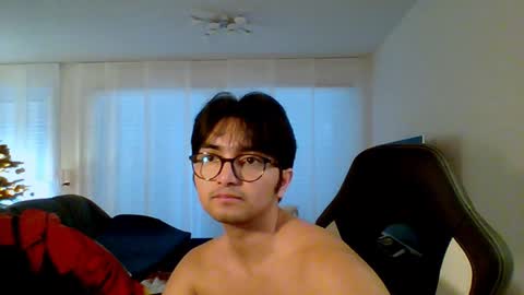 zac online show from December 28, 7:33 am