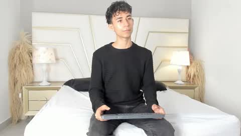 zahir_ashar online show from October 16, 11:29 am