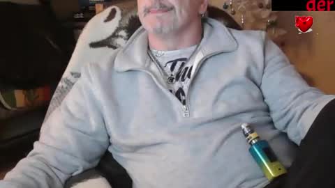 zander007 online show from October 15, 2:57 pm