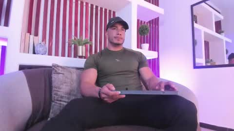 zanemaverick online show from November 27, 11:47 am