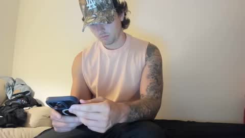 Snapshot of zaylanez chatting on March 1, 4:37 am Zay lanez online show from March 1, 4:37 am