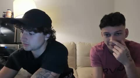 Snapshot of zaylanez chatting on March 12, 12:10 am Zay lanez online show from March 12, 12:10 am