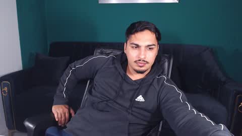 zenobaro online show from January 21, 3:39 pm