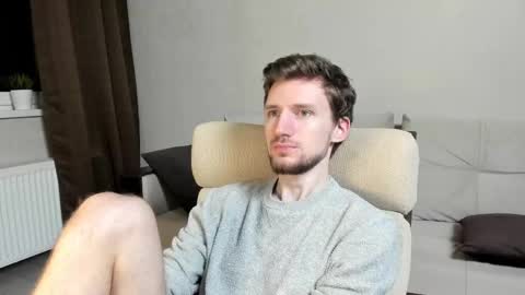 Andrew online show from December 4, 5:25 am