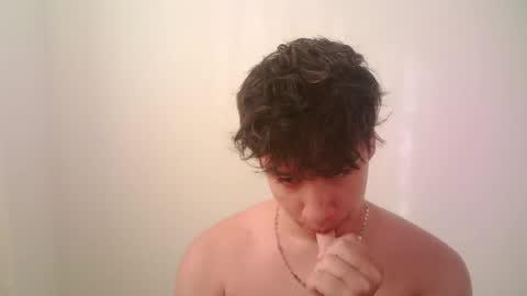 zeus_183 online show from July 1, 9:37 pm