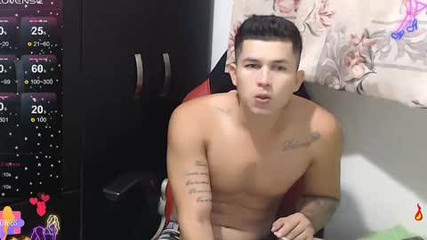 zeus__27 online show from December 30, 2:42 am