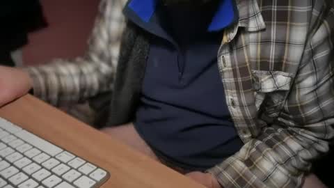 Snapshot of ziotano_98 chatting on December 12, 8:43 pm Mauro online show from December 12, 8:43 pm