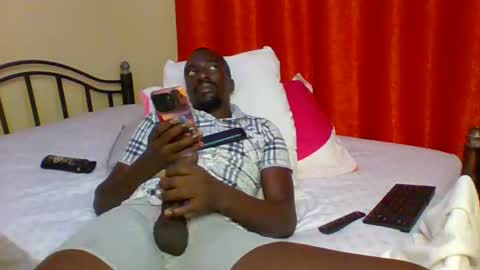 Zlatann2012 online show from December 26, 10:41 pm