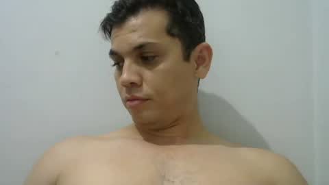 zoro_00 online show from December 14, 1:12 am