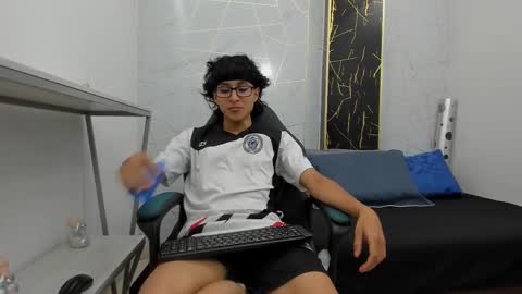     online show from October 27, 7:38 pm