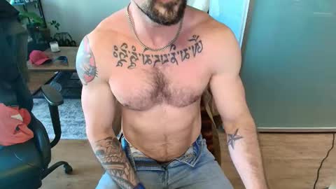 Zuko online show from March 25, 1:42 am