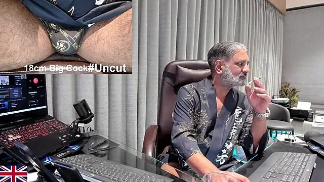 OnlineBossUK online show from April 8, 7:44 pm