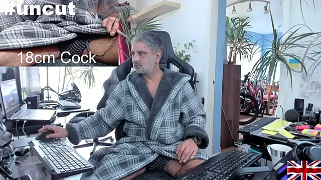 OnlineBossUK online show from December 13, 11:02 am