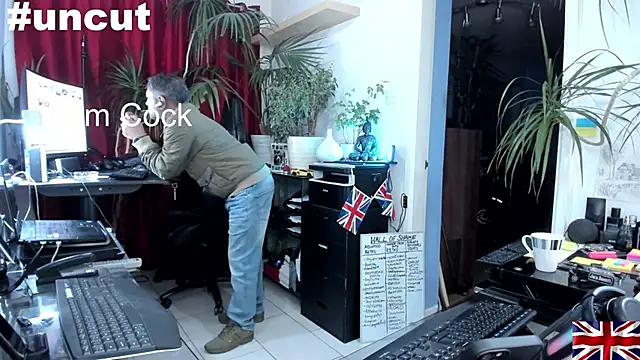 OnlineBossUK online show from December 11, 9:11 pm