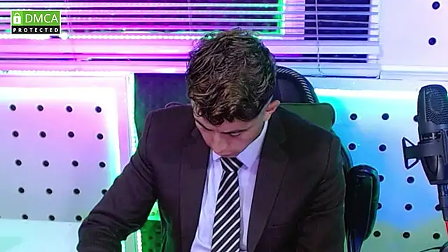 Darko0717 online show from October 17, 10:30 am