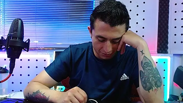 Darko0717 online show from April 10, 12:17 am