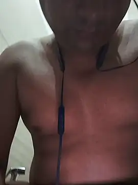 rajstrip12650 online show from June 1, 1:39 am