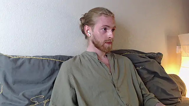 Damien Bi online show from September 21, 9:37 pm