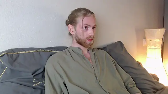 Damien Bi online show from October 3, 8:03 pm