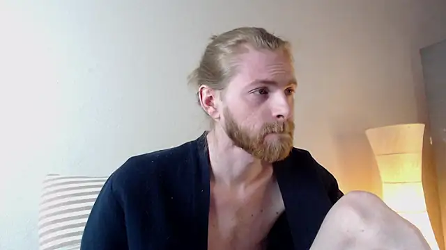 Damien Bi online show from February 26, 4:58 am