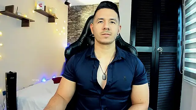 Snapshot of ransoj chatting on January 18, 8:30 pm ransoj online show from January 18, 8:30 pm