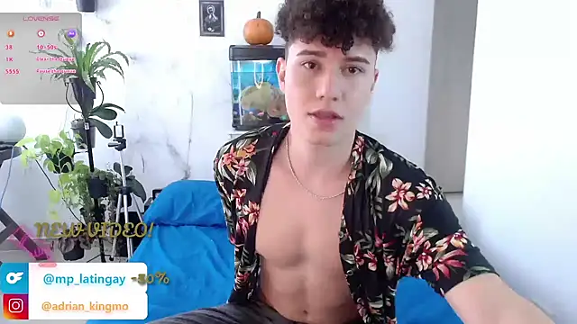 Snapshot of adrian_morelly chatting on October 13, 6:14 pm adrian morelly online show from October 13, 6:14 pm