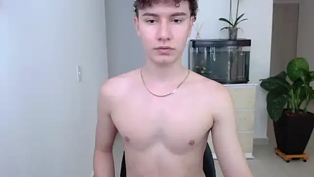 Snapshot of adrian_morelly chatting on December 15, 6:37 pm adrian morelly online show from December 15, 6:37 pm