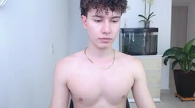Snapshot of adrian_morelly chatting on December 13, 3:43 pm adrian morelly online show from December 13, 3:43 pm
