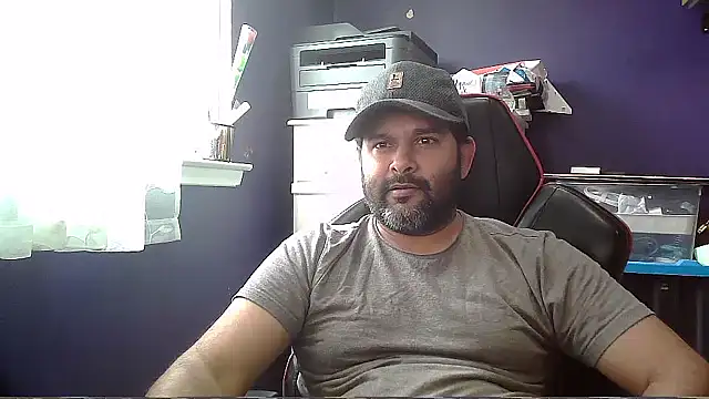 Snapshot of Sakhtlaundaz chatting on January 16, 6:37 pm Sakhtlaundaz online show from January 16, 6:37 pm