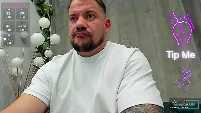 musclemonster31 online show from March 17, 8:30 pm
