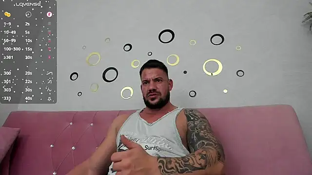 musclemonster31 online show from January 13, 6:16 am