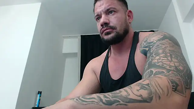 musclemonster31 online show from December 5, 4:20 am