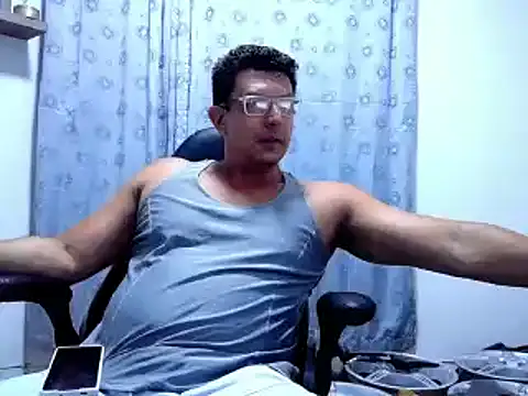 Snapshot of pedropicapi chatting on January 30, 3:22 am pedropicapi online show from January 30, 3:22 am