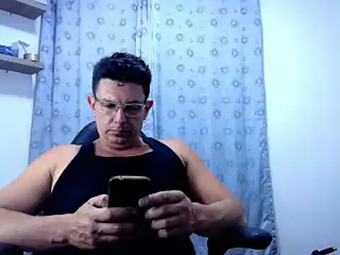 Snapshot of pedropicapi chatting on December 24, 3:49 am pedropicapi online show from December 24, 3:49 am