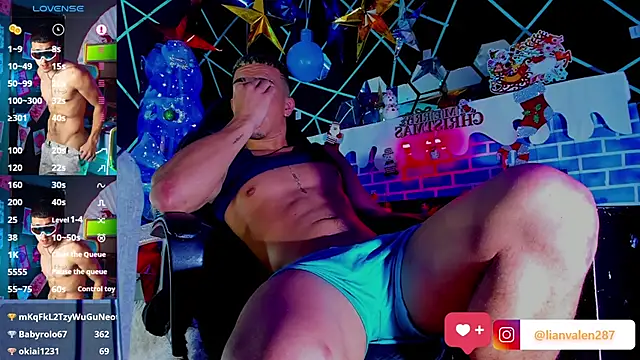 IanValencia  online show from December 29, 11:07 am