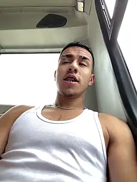 IanValencia  online show from March 14, 7:34 pm