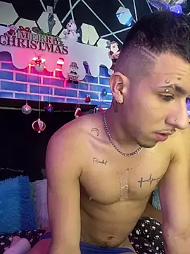 IanValencia  online show from December 6, 8:37 am