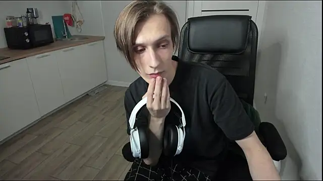 Rick Reed online show from April 15, 11:37 pm