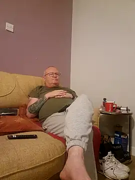 FriendlyDave online show from March 5, 9:17 pm